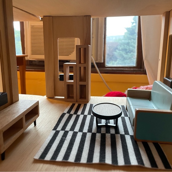 PlanToys Modular Wooden Dollhouse with Furniture - Picture 4 of 11